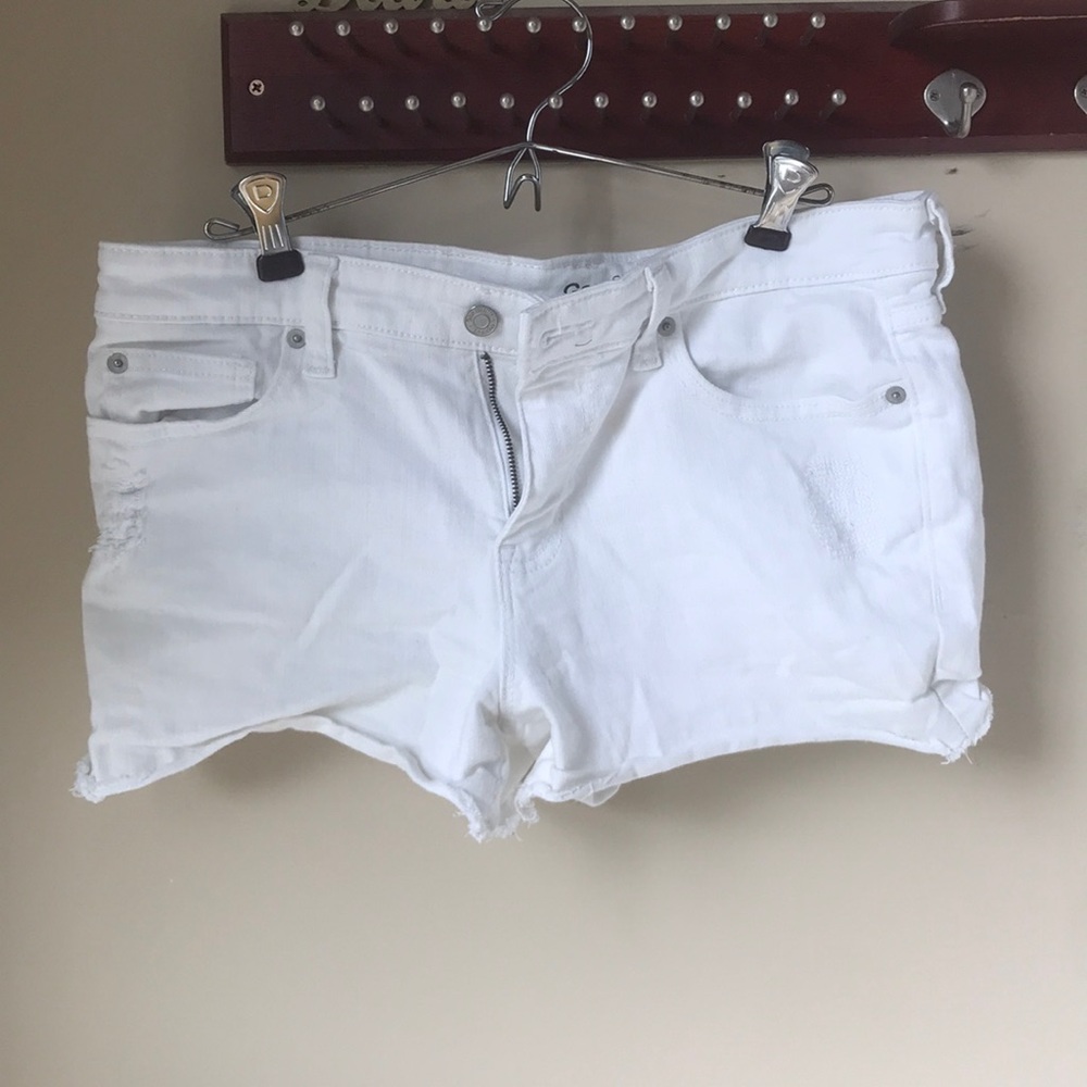 White Short Boyfriend Shorts